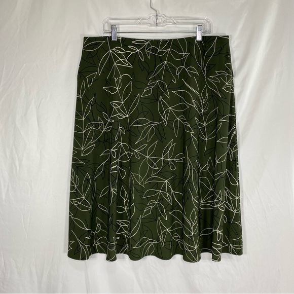 Rob & Ali Dark Olive Leaf Line Print Stretch Skirt - Picture 3 of 8